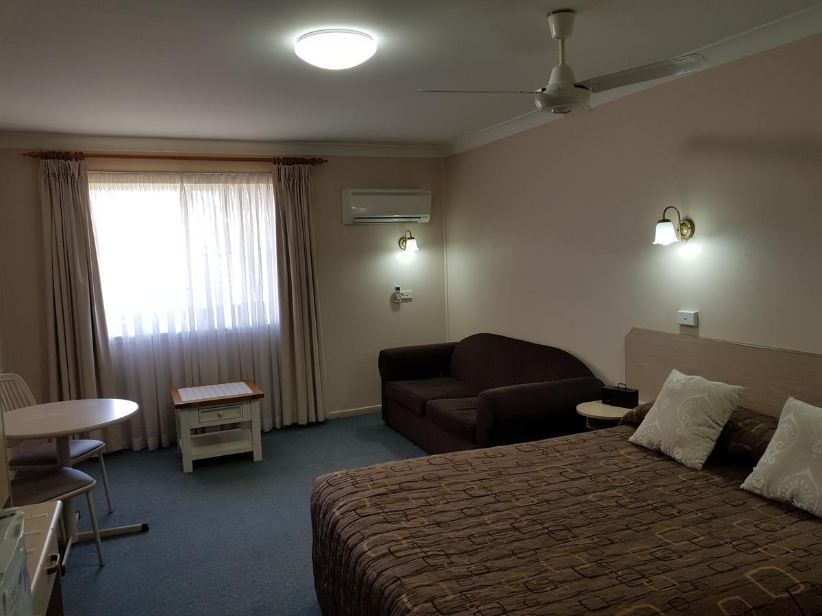 亚伯拉罕林肯汽车旅馆 塔姆沃思 外观 照片